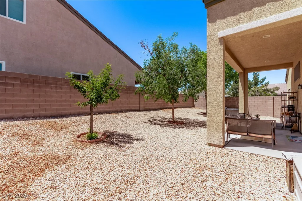 6617 Johnny Love, North Las Vegas, NV 89086