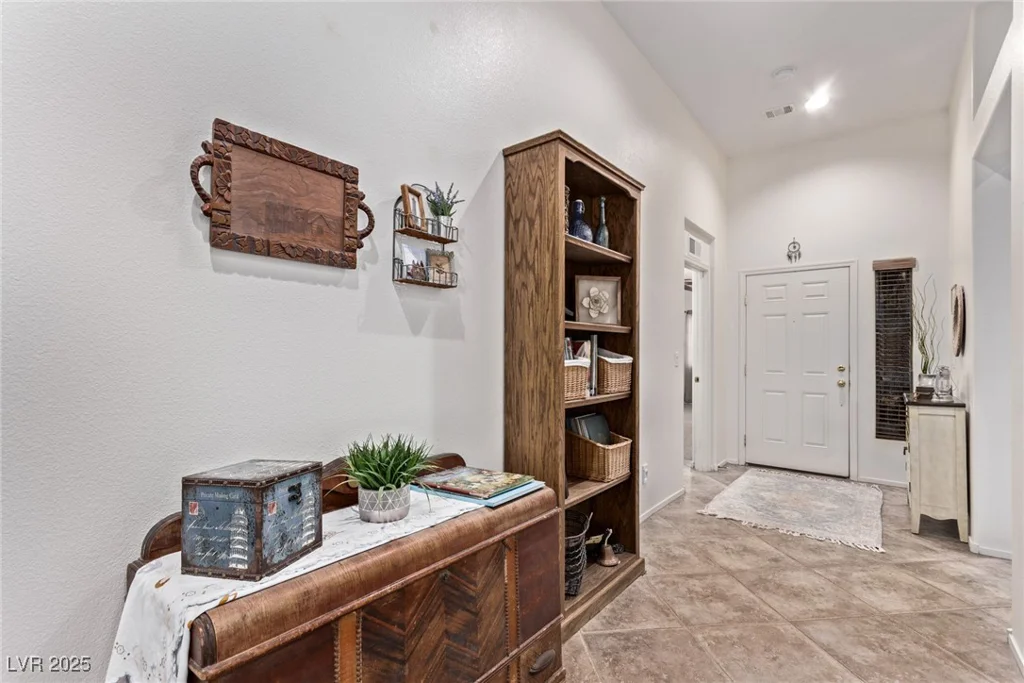 6617 Johnny Love, North Las Vegas, NV 89086