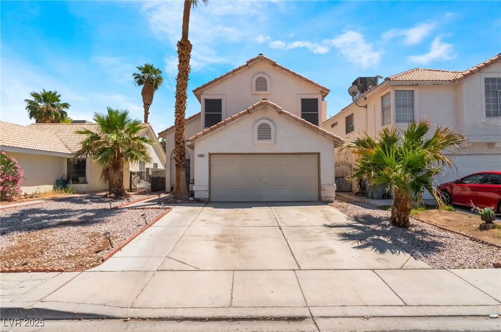 1922 Falcon Ridge, Las Vegas, NV 89142