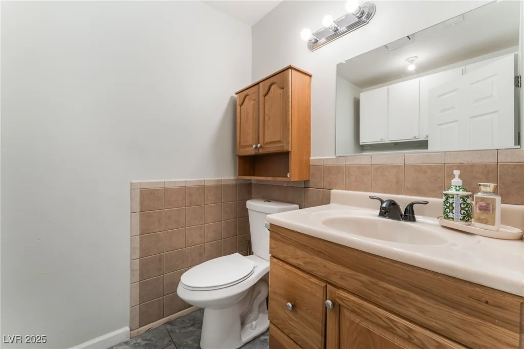 1922 Falcon Ridge, Las Vegas, NV 89142