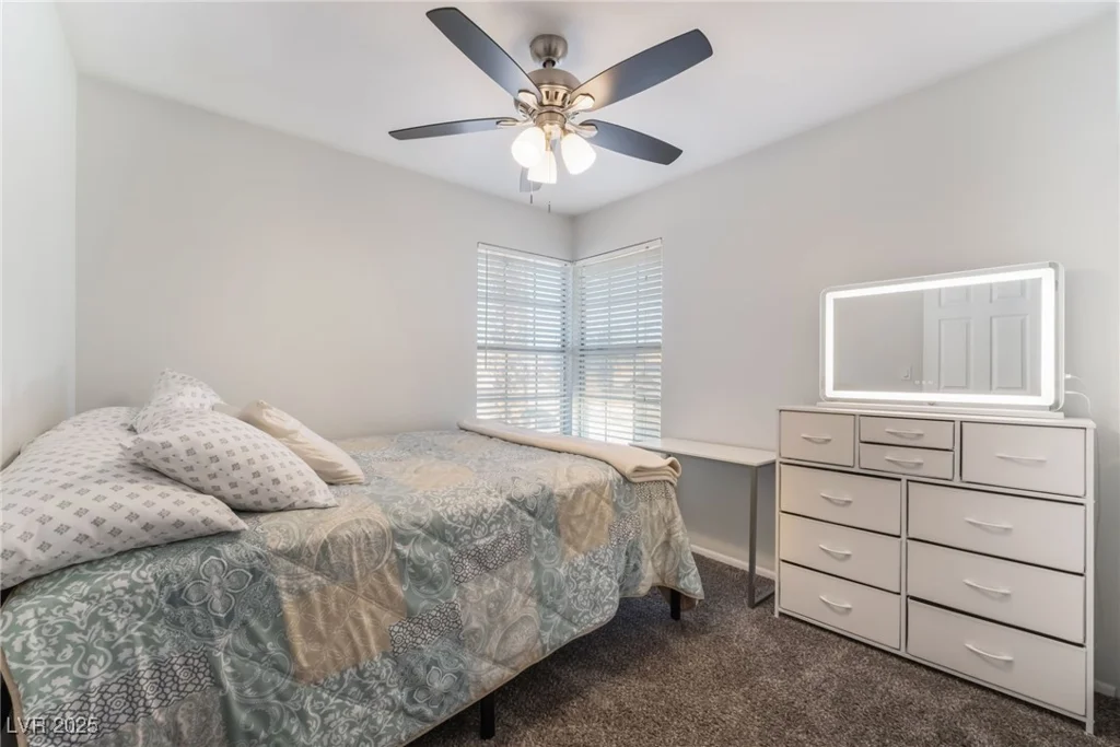 1922 Falcon Ridge, Las Vegas, NV 89142
