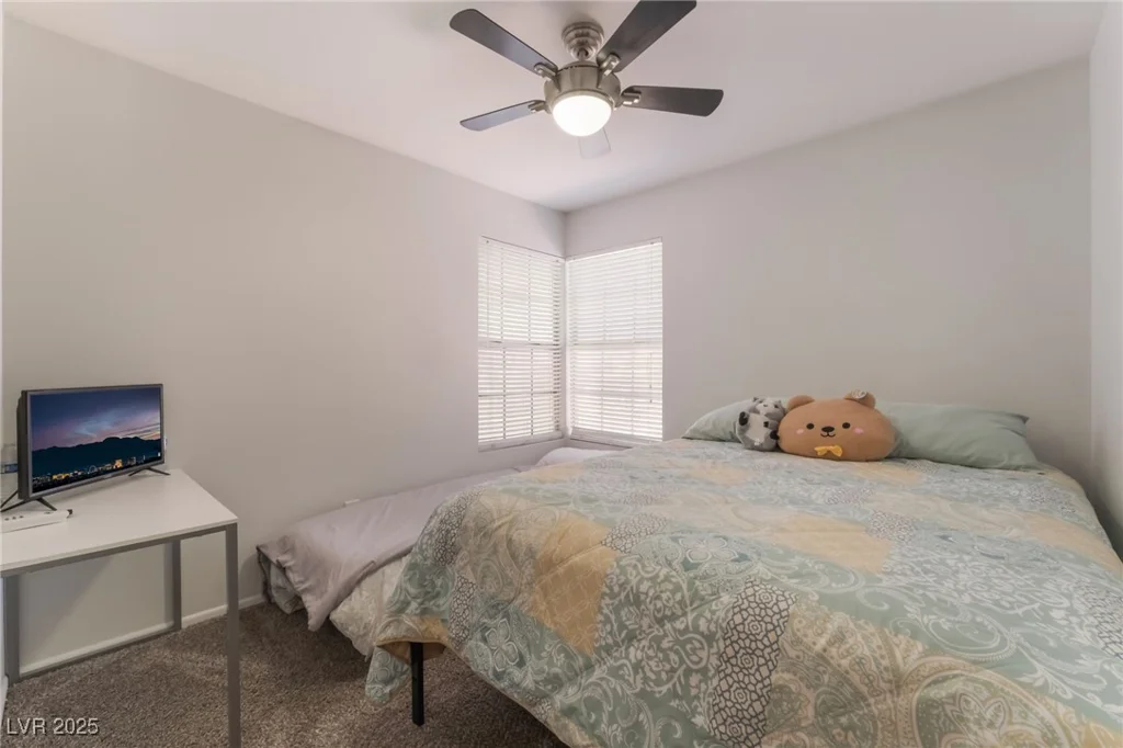 1922 Falcon Ridge, Las Vegas, NV 89142