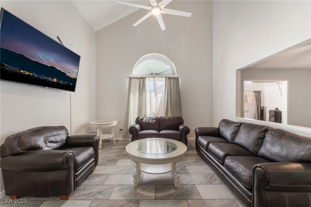 1922 Falcon Ridge, Las Vegas, NV 89142