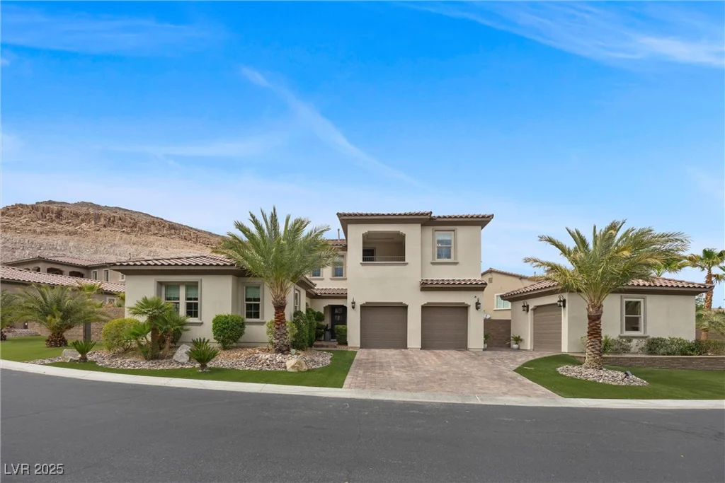 4220 San Alivia, Las Vegas, NV 89141