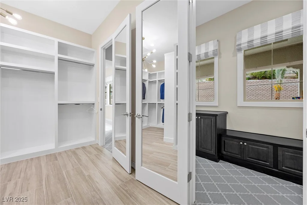 4220 San Alivia, Las Vegas, NV 89141