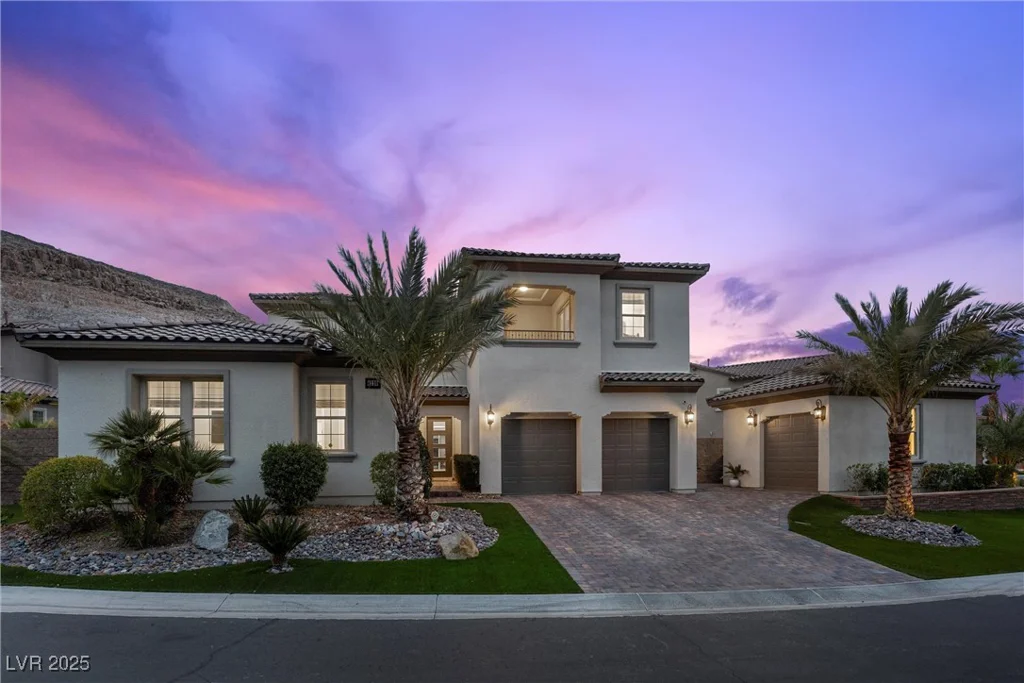 4220 San Alivia, Las Vegas, NV 89141