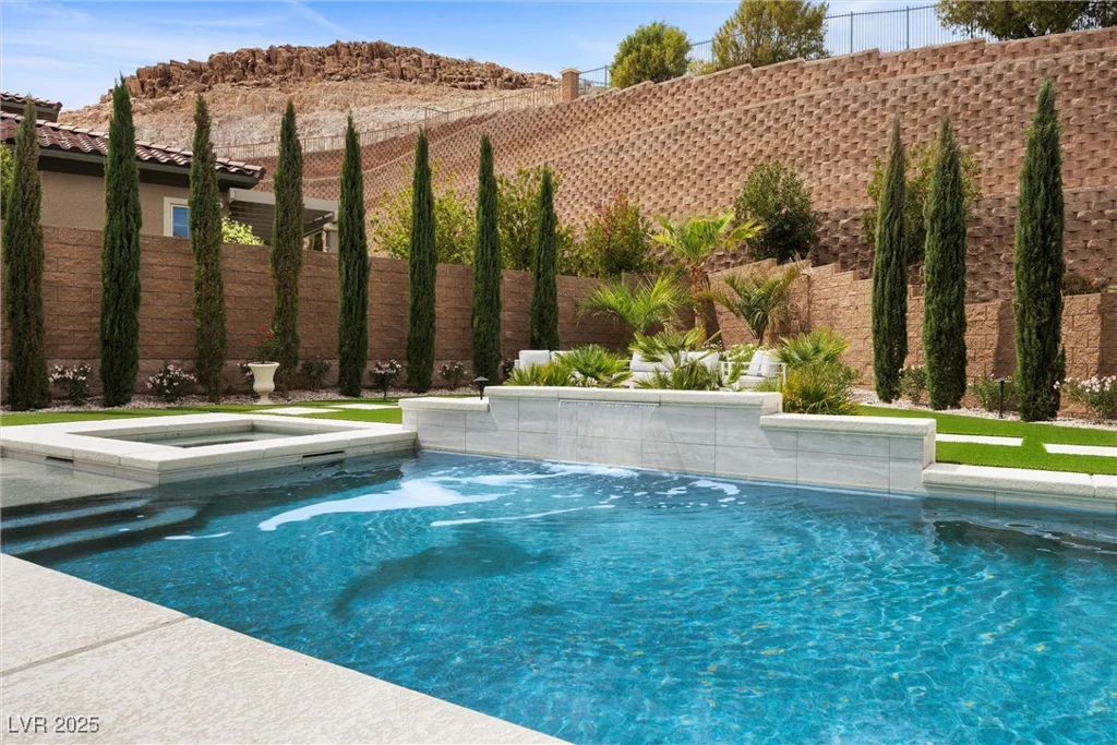 4220 San Alivia, Las Vegas, NV 89141