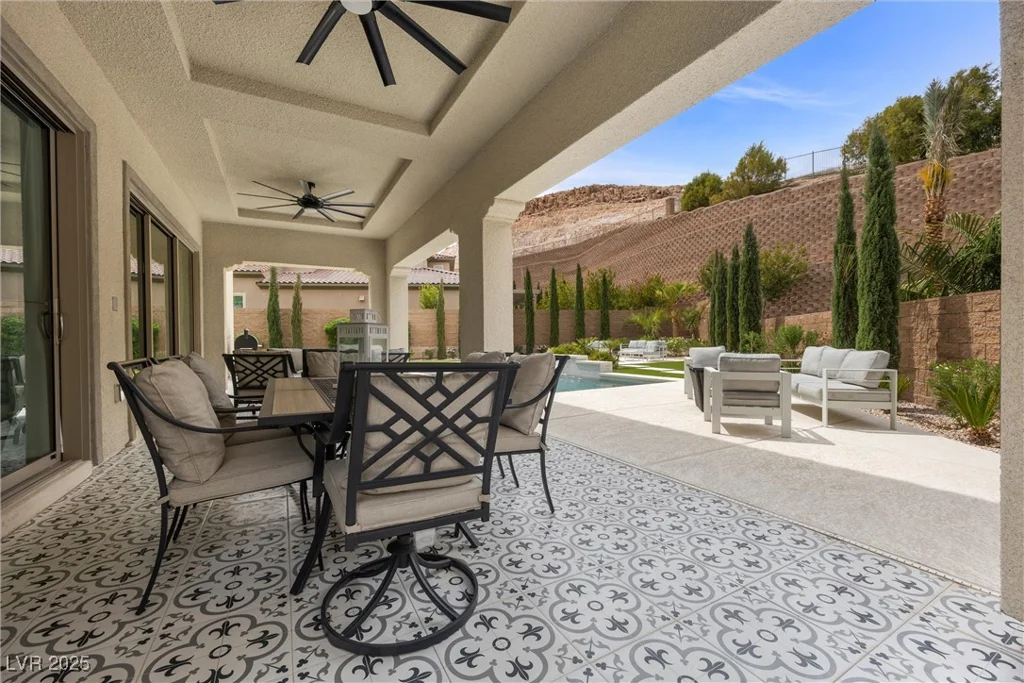 4220 San Alivia, Las Vegas, NV 89141