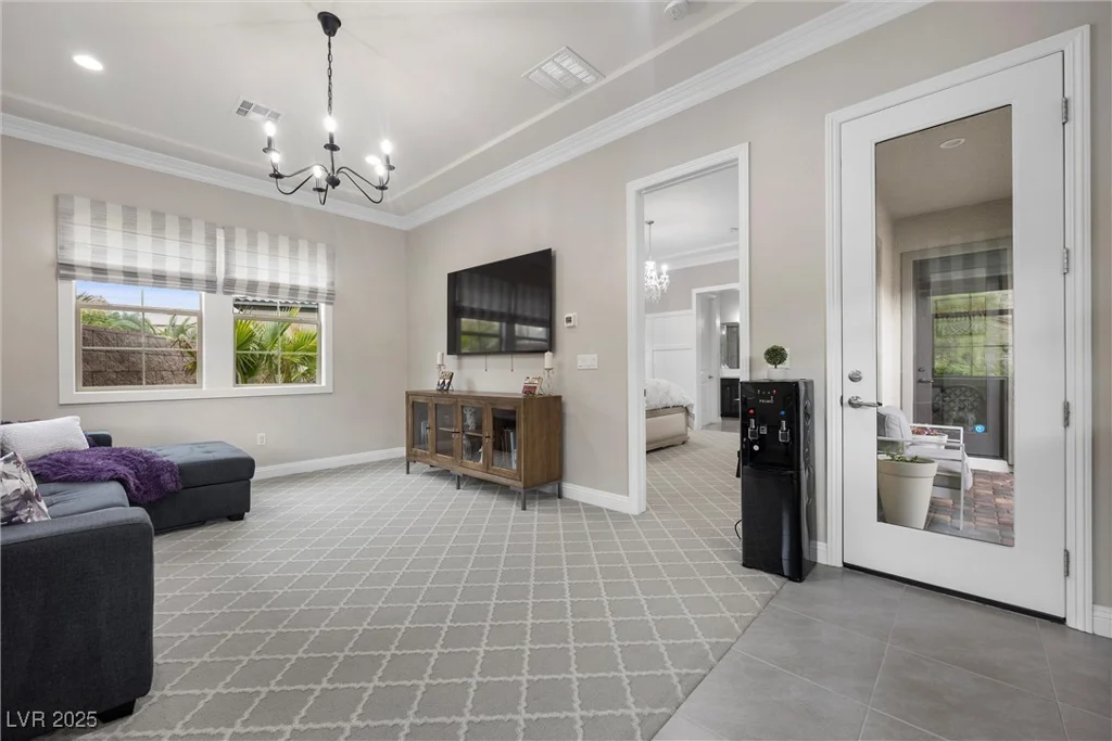 4220 San Alivia, Las Vegas, NV 89141