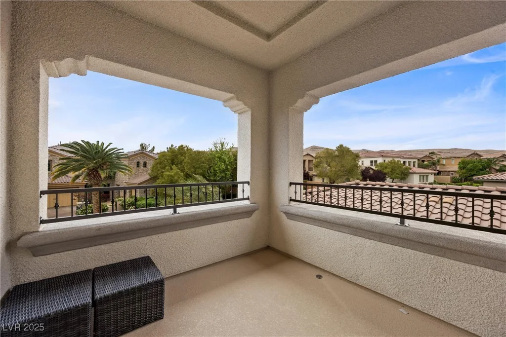 4220 San Alivia, Las Vegas, NV 89141