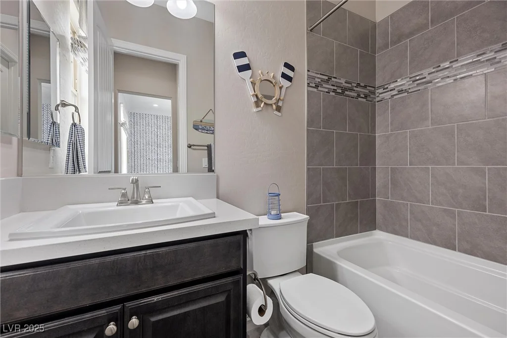 4220 San Alivia, Las Vegas, NV 89141
