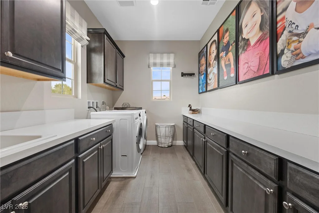 4220 San Alivia, Las Vegas, NV 89141