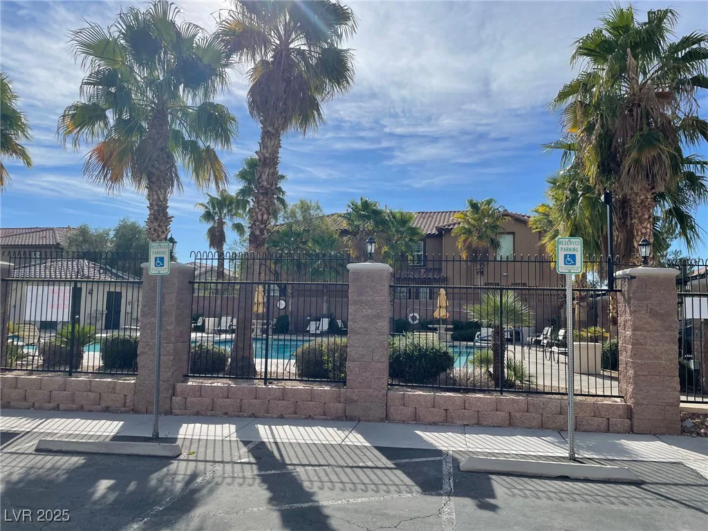 6255 Arby, Las Vegas, NV 89118