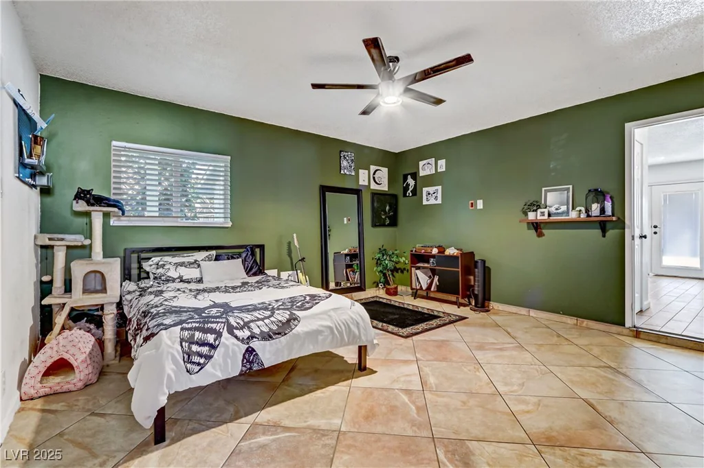 4474 Dawley, Las Vegas, NV 89104