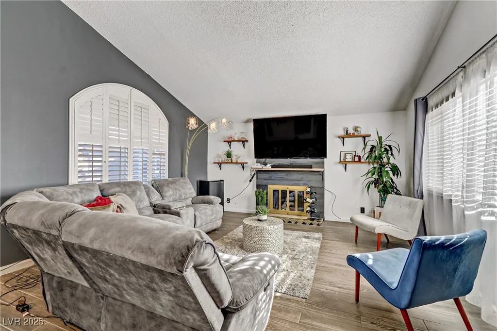 4474 Dawley, Las Vegas, NV 89104
