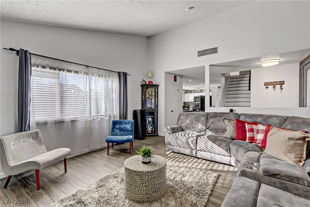 4474 Dawley, Las Vegas, NV 89104