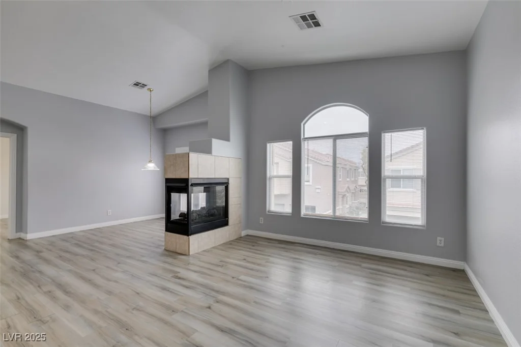 8675 Traveling Breeze, Las Vegas, NV 89178