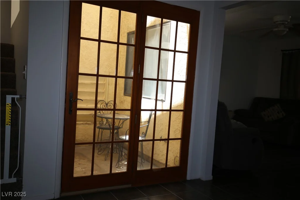 6812 Sheffield, Las Vegas, NV 89108