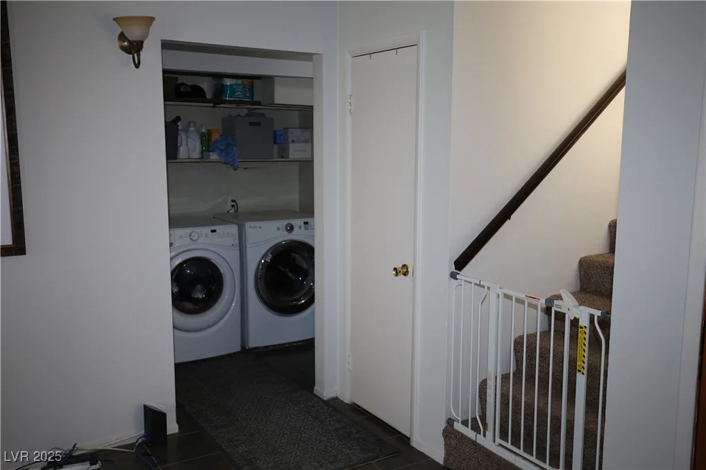 6812 Sheffield, Las Vegas, NV 89108