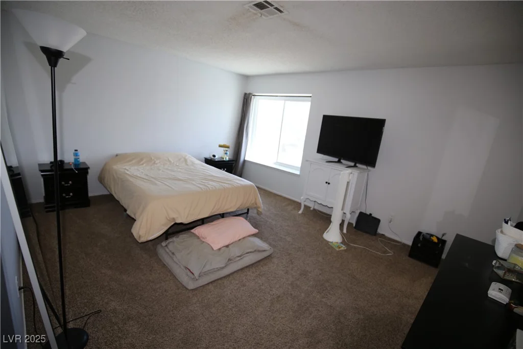 6812 Sheffield, Las Vegas, NV 89108