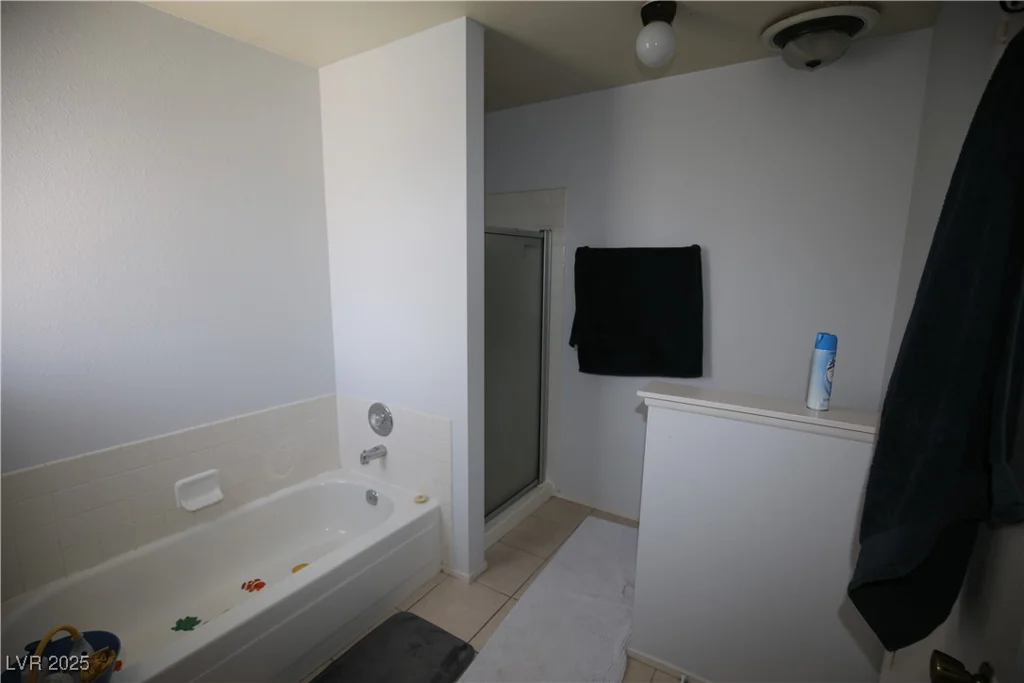 6812 Sheffield, Las Vegas, NV 89108