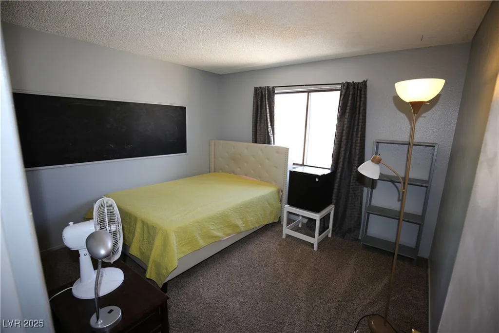 6812 Sheffield, Las Vegas, NV 89108