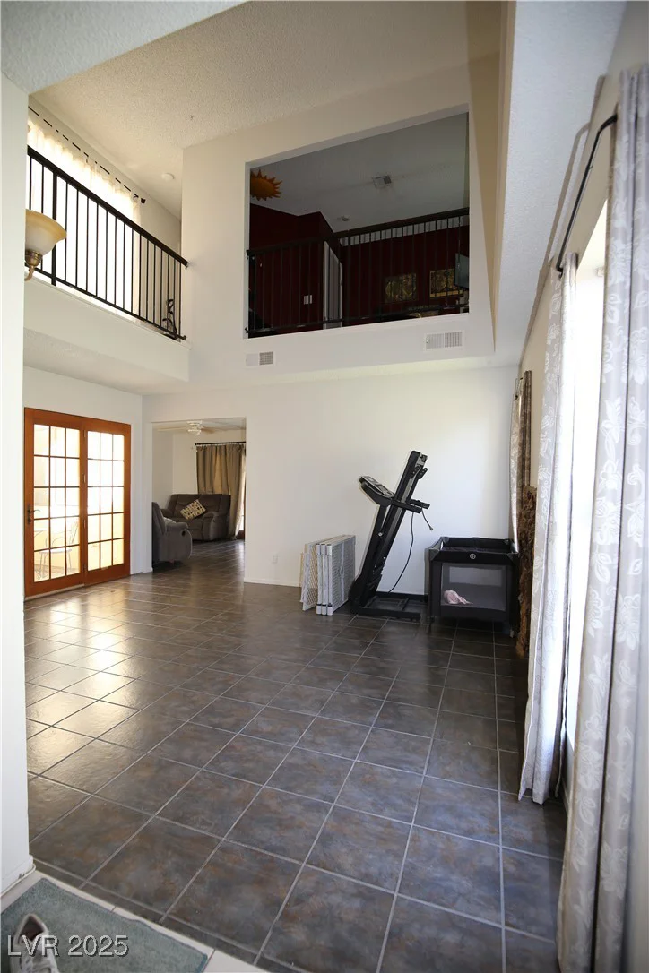 6812 Sheffield, Las Vegas, NV 89108