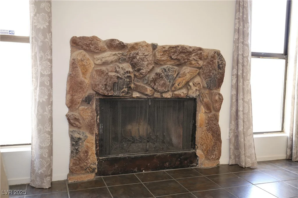 6812 Sheffield, Las Vegas, NV 89108
