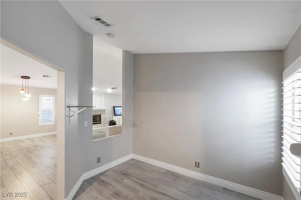 5553 Super Bowl, Las Vegas, NV 89110