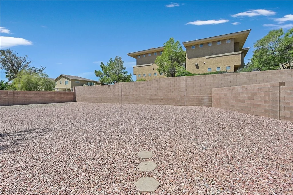 4583 Sparwood, Las Vegas, NV 89147