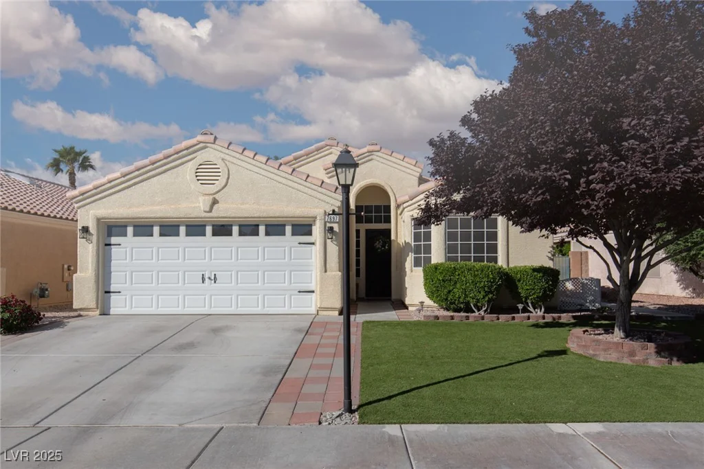 7697 Morning Lake, Las Vegas, NV 89131