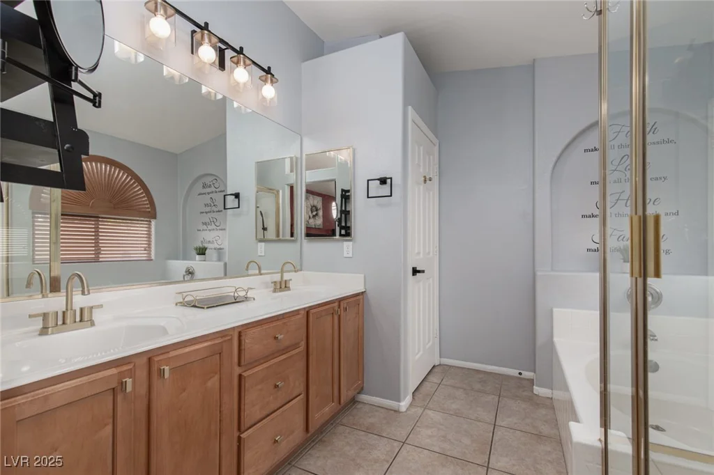 7697 Morning Lake, Las Vegas, NV 89131