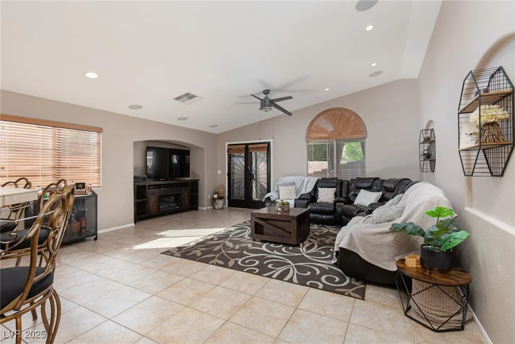 7697 Morning Lake, Las Vegas, NV 89131