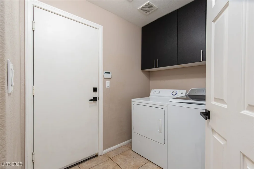 7697 Morning Lake, Las Vegas, NV 89131
