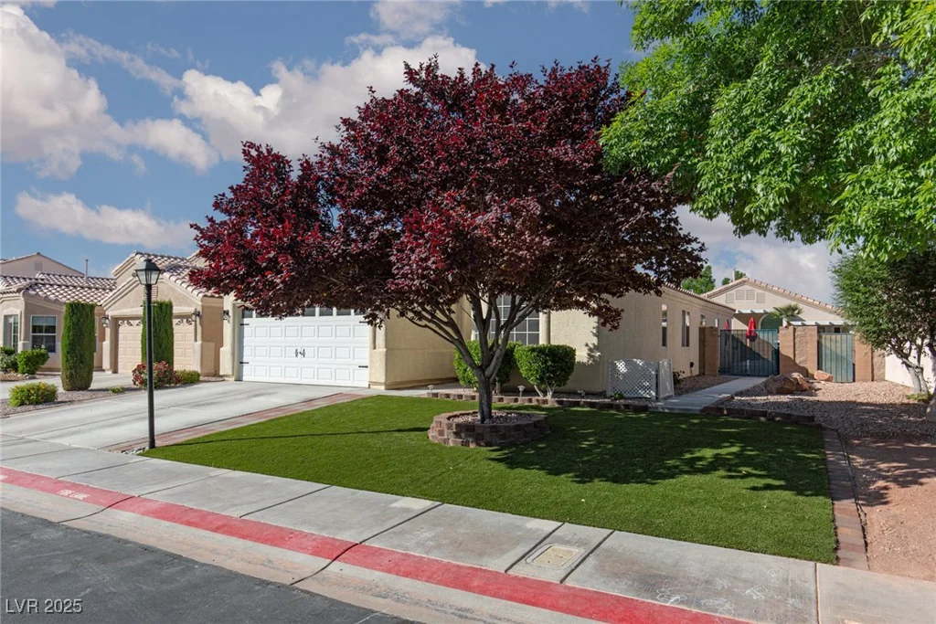 7697 Morning Lake, Las Vegas, NV 89131