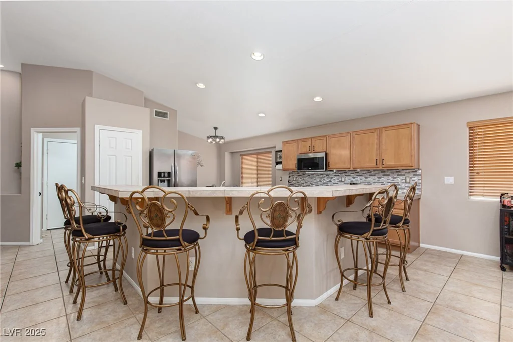 7697 Morning Lake, Las Vegas, NV 89131