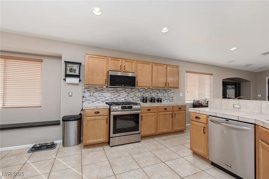 7697 Morning Lake, Las Vegas, NV 89131