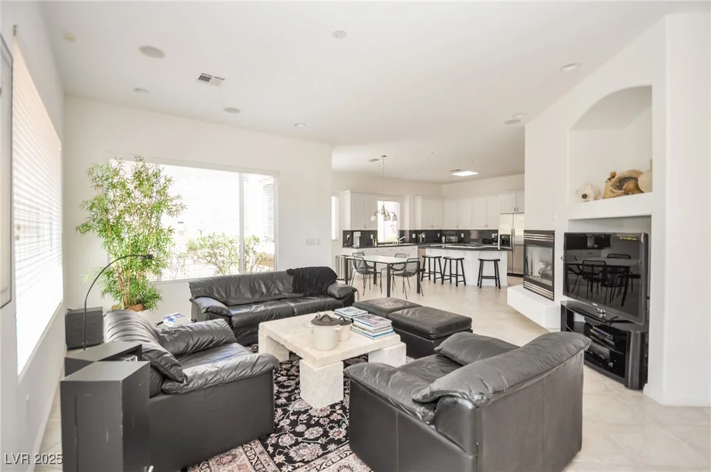 10573 Bambola, Las Vegas, NV 89135
