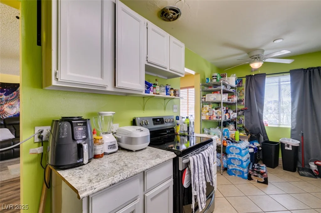 513 Berry, Las Vegas, NV 89107