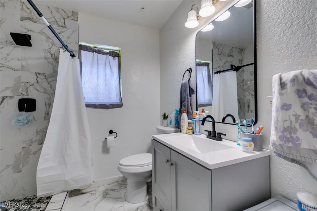 513 Berry, Las Vegas, NV 89107