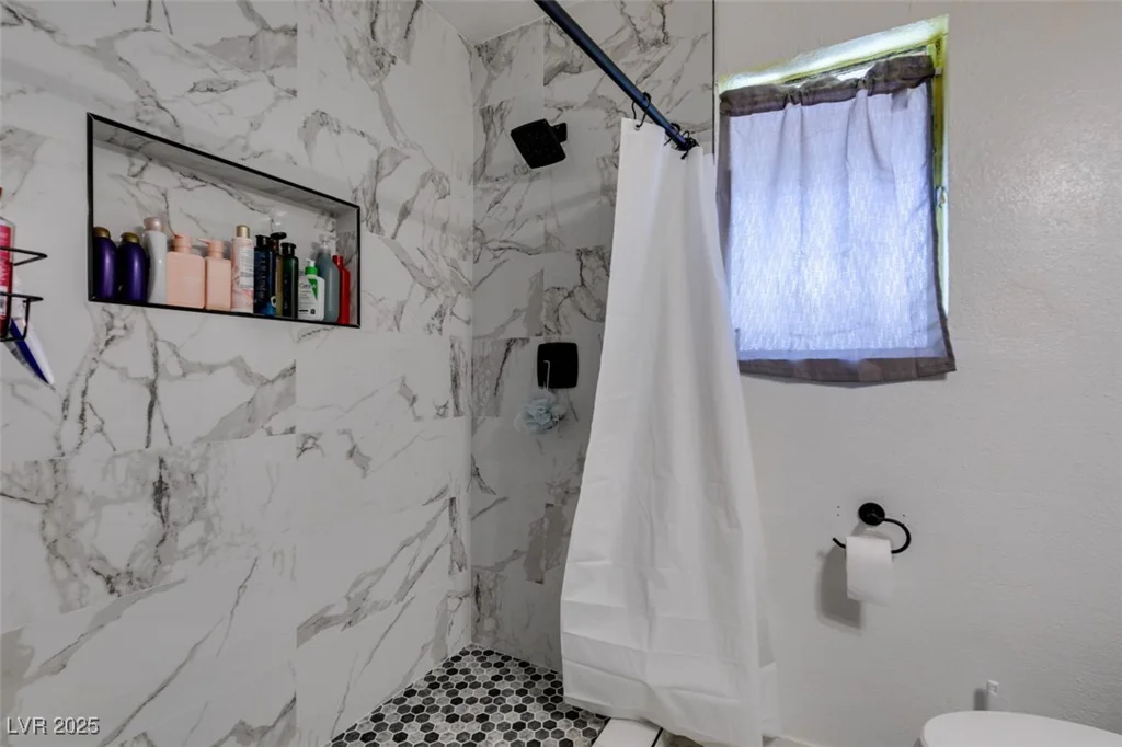 513 Berry, Las Vegas, NV 89107