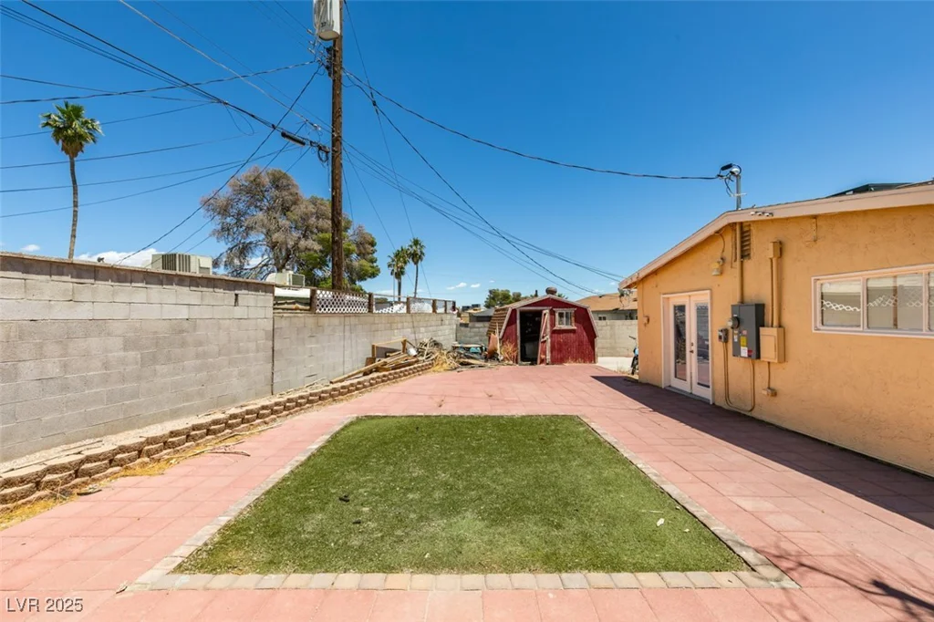 513 Berry, Las Vegas, NV 89107