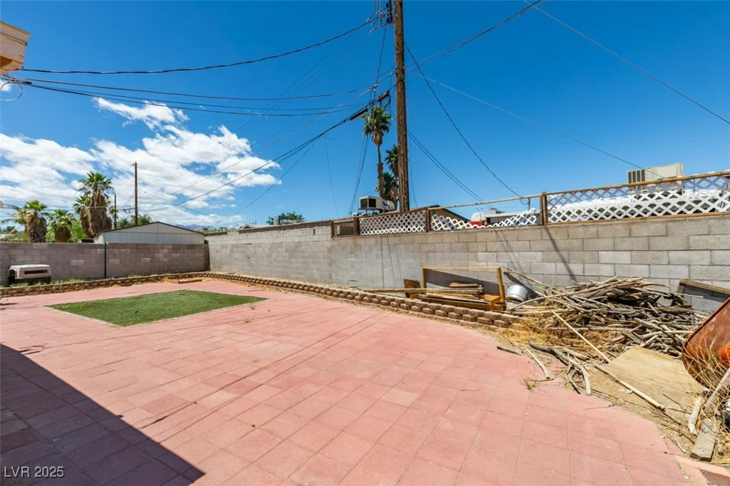 513 Berry, Las Vegas, NV 89107