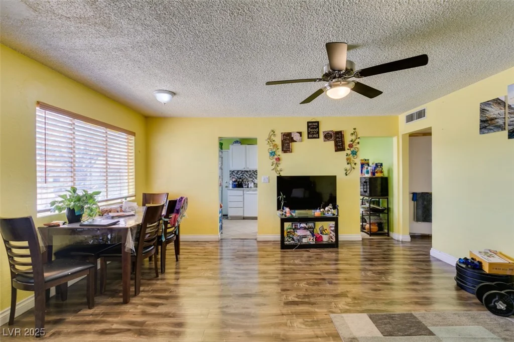 513 Berry, Las Vegas, NV 89107