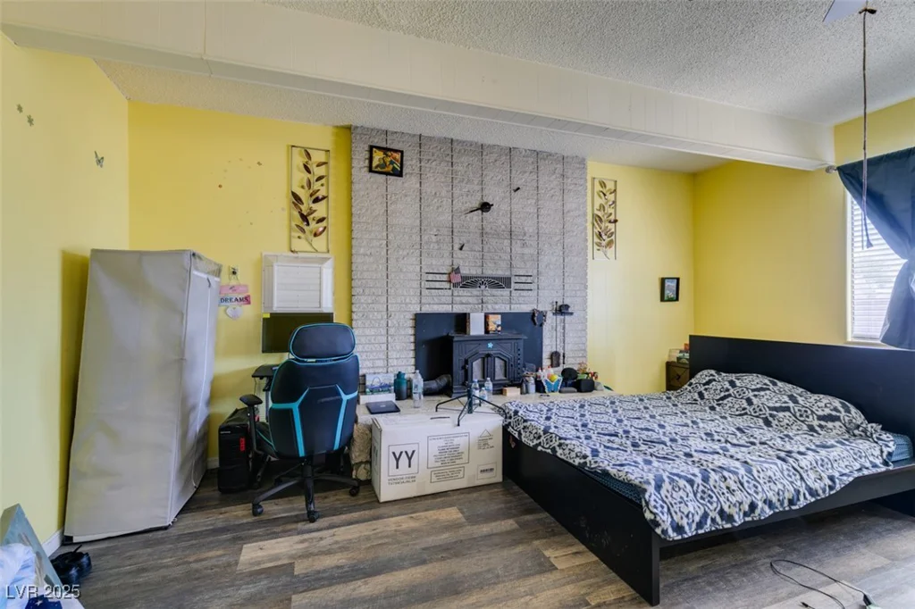 513 Berry, Las Vegas, NV 89107