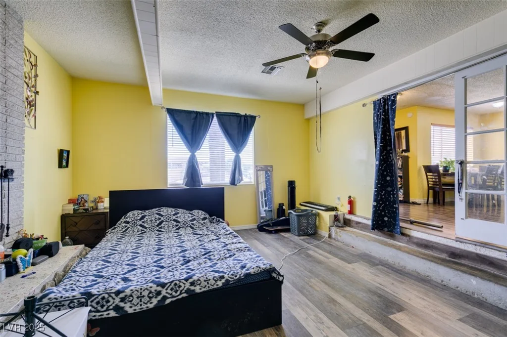 513 Berry, Las Vegas, NV 89107