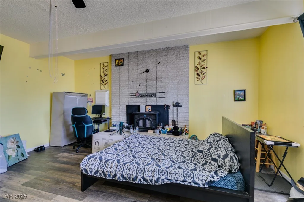 513 Berry, Las Vegas, NV 89107