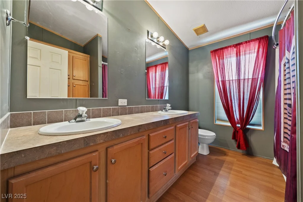 1391 Casey, Pahrump, NV 89048