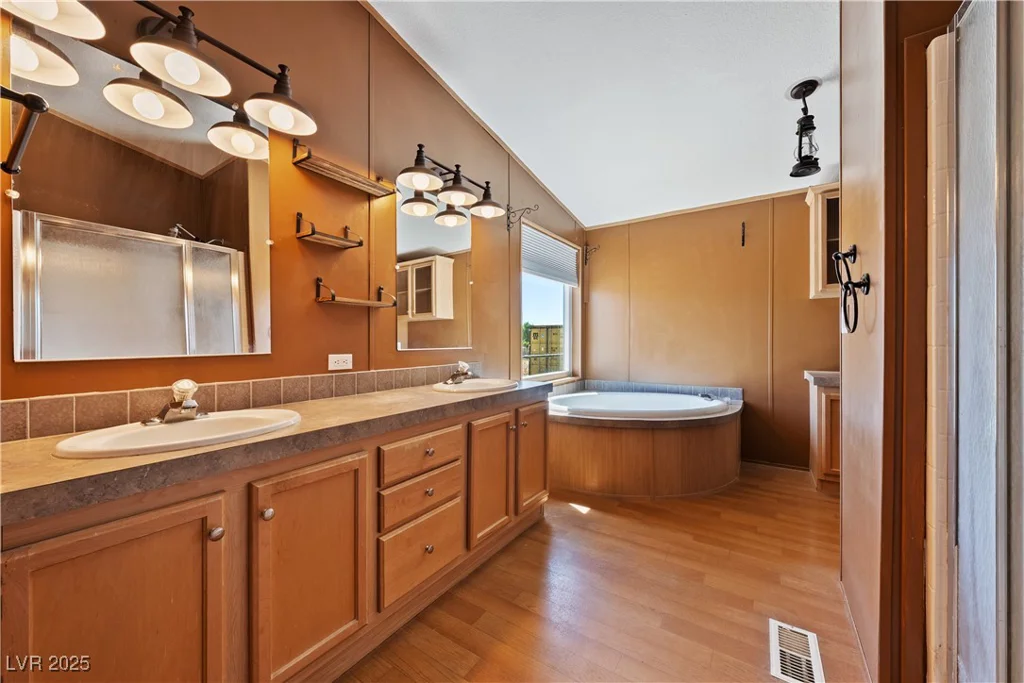 1391 Casey, Pahrump, NV 89048