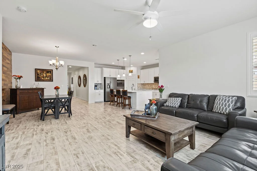 10127 Knotty Skye, Las Vegas, NV 89166